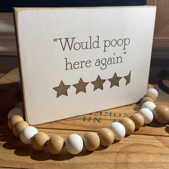 Would Poop Here Again rating wooden sign - Picture 3 of 3
